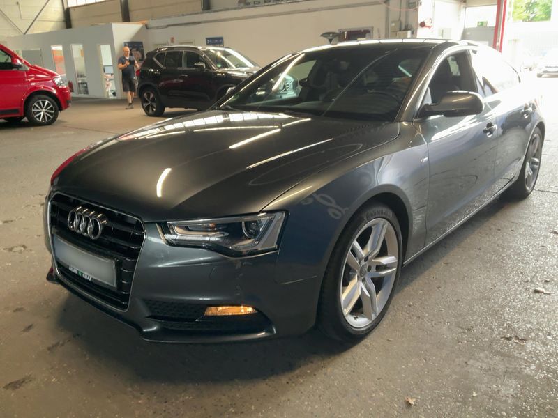 Audi A5 Sportback 2.0 TDI — 1/8