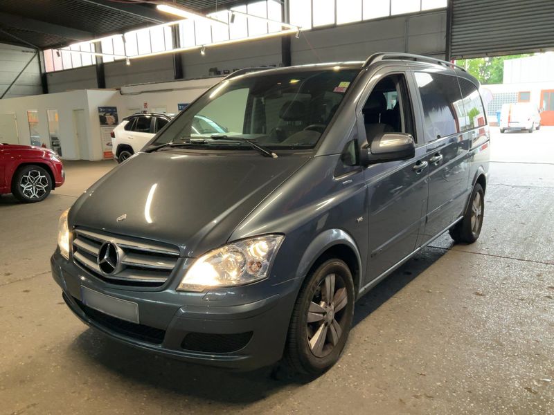 Mercedes-Benz Viano 3.0 CDI — 1/8