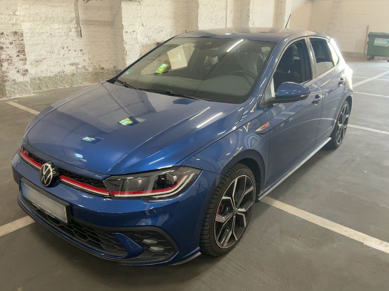 Volkswagen Polo 2.0 TSI — 1/8