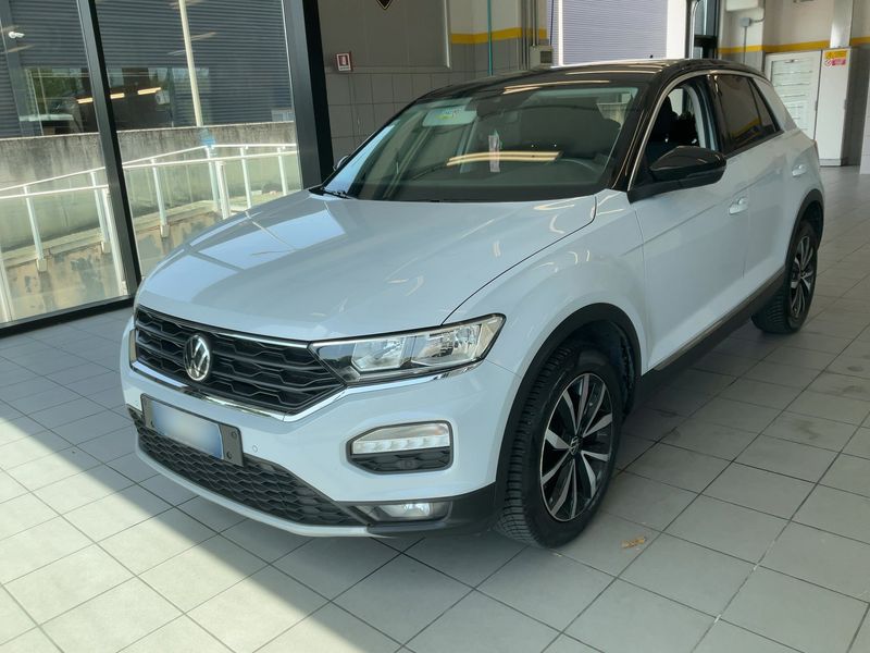 Volkswagen T-Roc 1.0 TSI — 1/8
