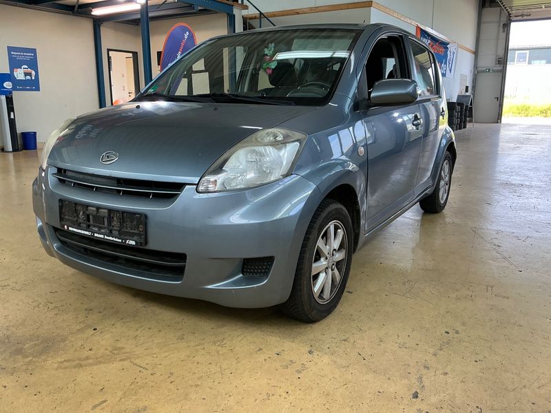 Daihatsu Sirion 1.3 — фото 1