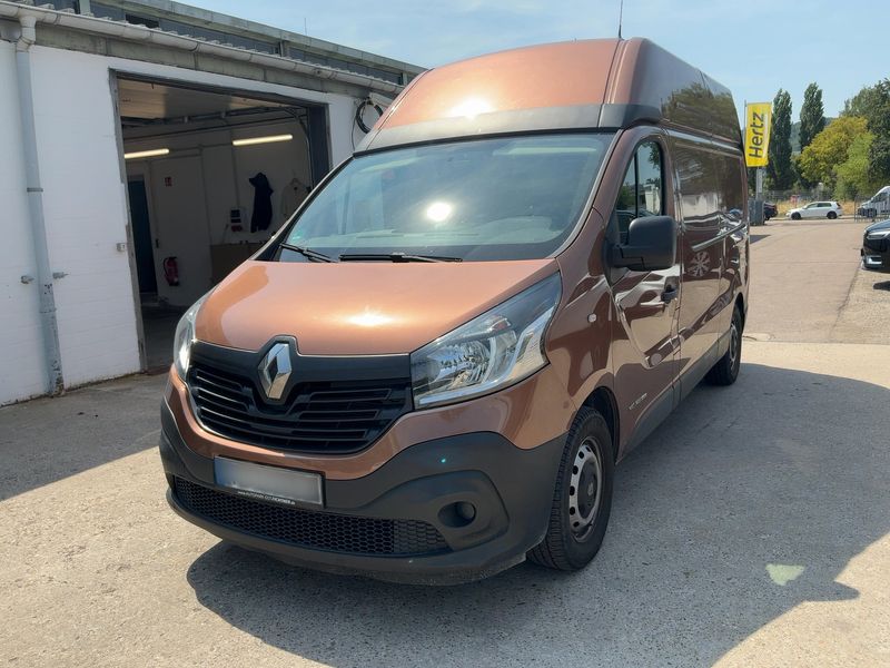 Renault Trafic 1.6 dCi Energy — 1/8