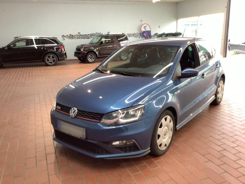 Volkswagen Polo 1.8 TSI — фото 1