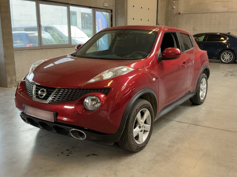 Nissan Juke 1.6 — фото 1