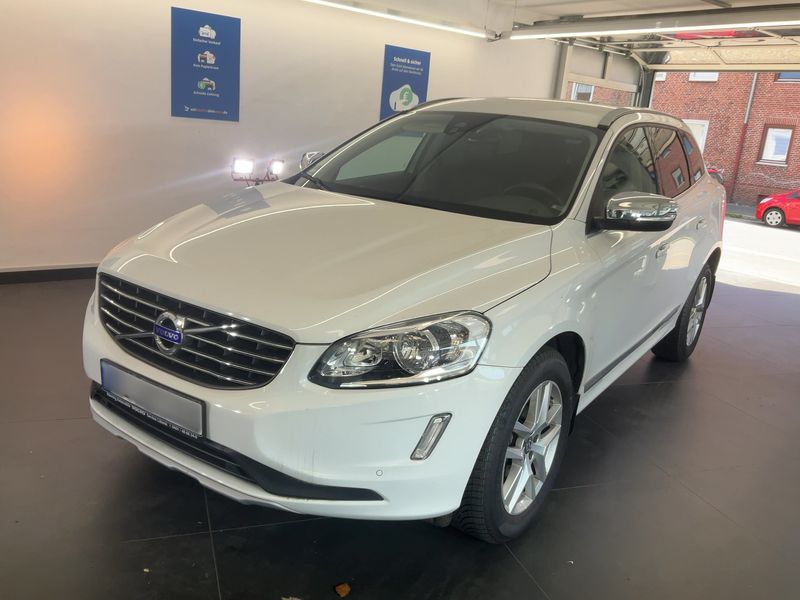 Volvo XC60 2.0 D3 — 1/8