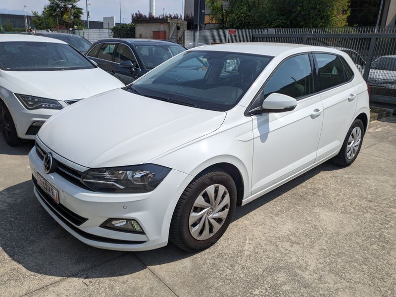 Volkswagen Polo 1.6 TDI — 1/8