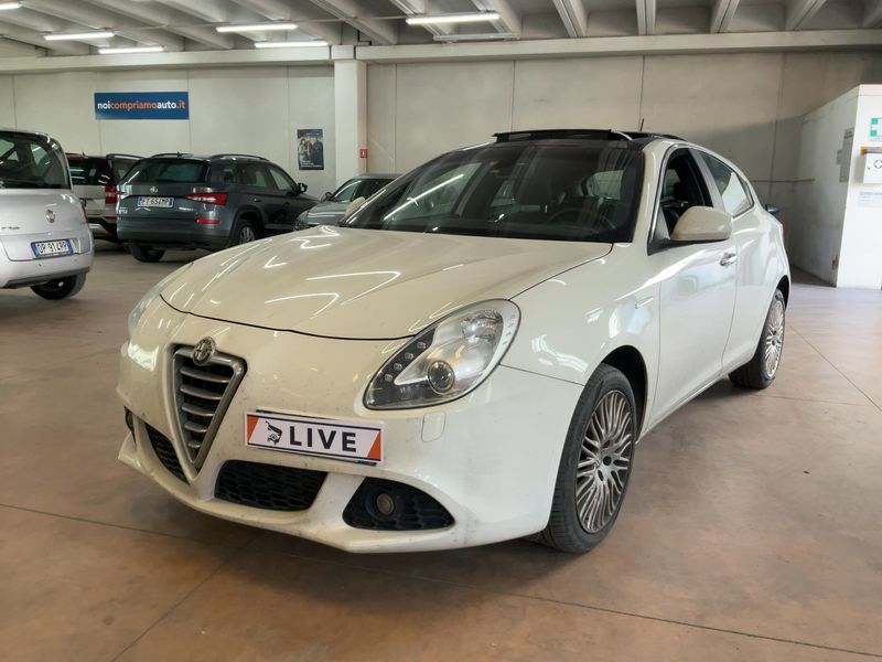 Alfa Romeo Giulietta 2.0 JTDM — 1/8