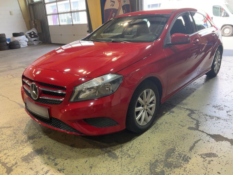 Mercedes-Benz A-Klasse A 180 — 1/8