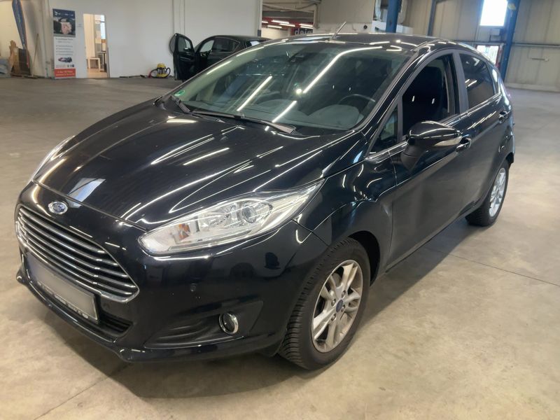 Ford Fiesta 1.0 EcoBoost — фото 1