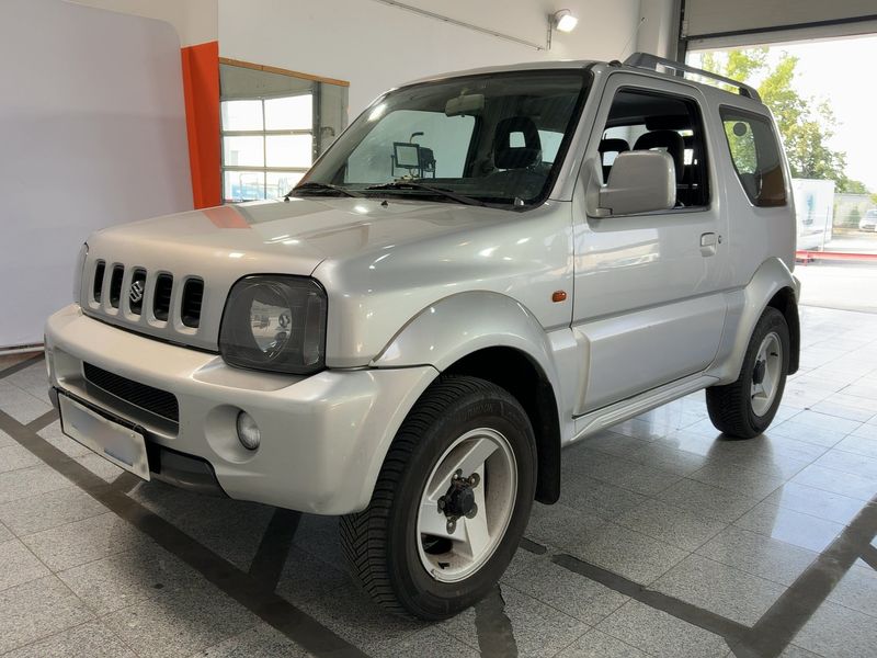 Suzuki Jimny 1.3 — 1/8