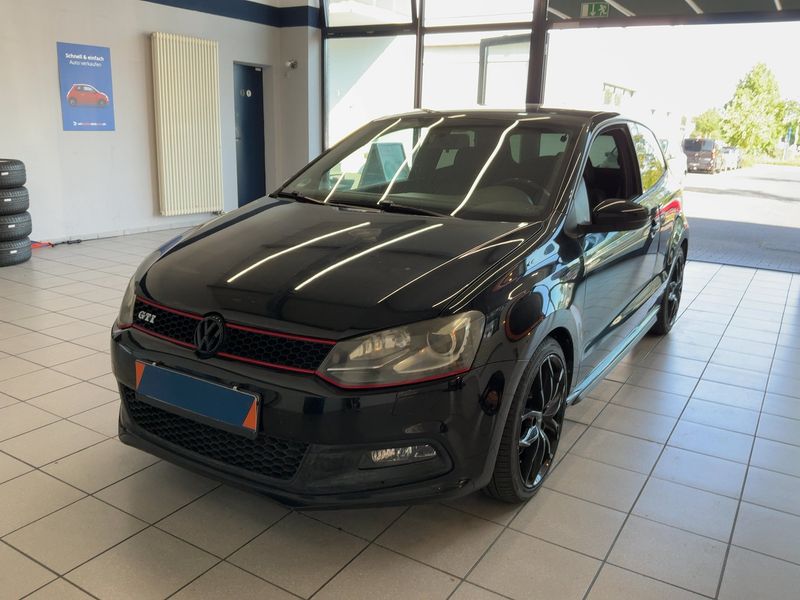 Volkswagen Polo 1.4 TSI — 1/8