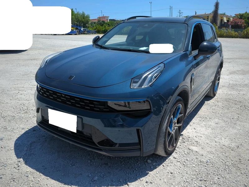 Lynk & Co 01 1.5 Plug-in Hybrid — фото 1
