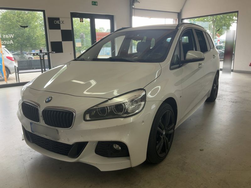 BMW 2er 220d Gran Tourer — 1/8