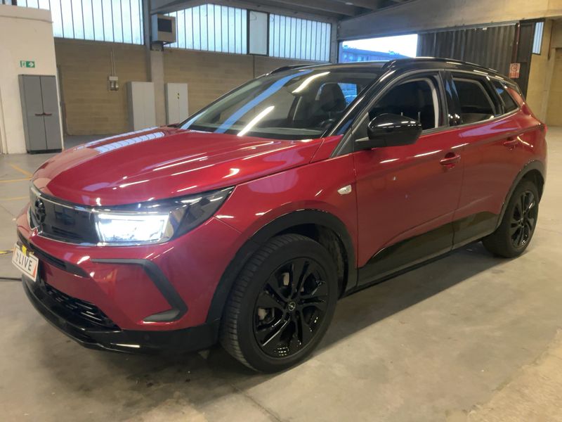 Opel Grandland X 1.5 CDTI — 1/8