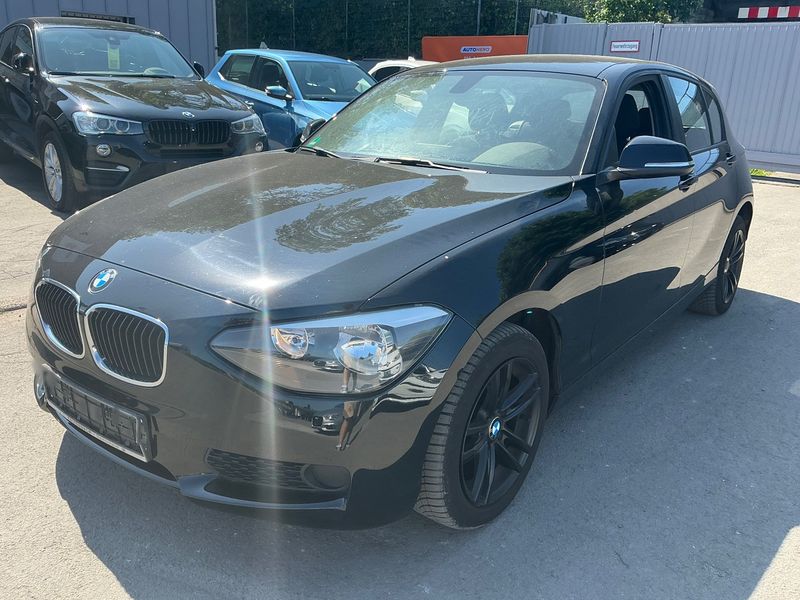 BMW 1er 116i — 1/8