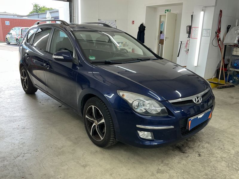 Hyundai i30 1.6 CRDi — 1/8