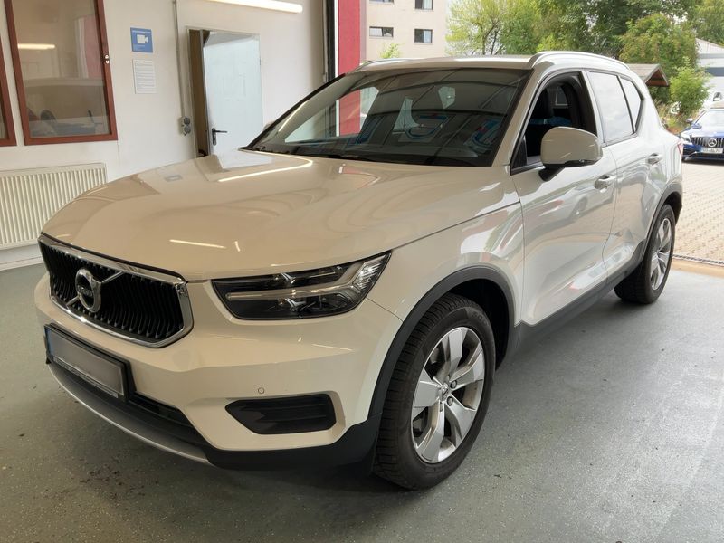 Volvo XC40 2.0 D4 — фото 1