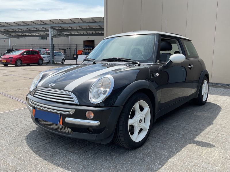 MINI MINI Cooper — 1/8