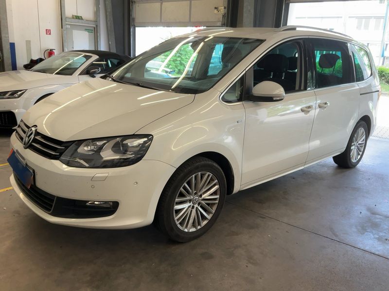Volkswagen Sharan 2.0 TDI — 1/8