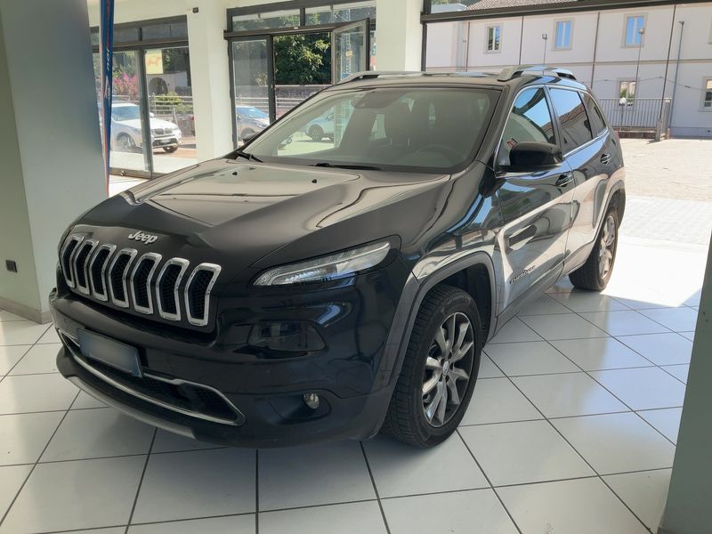 Jeep Cherokee 2.0 M-Jet — 1/8