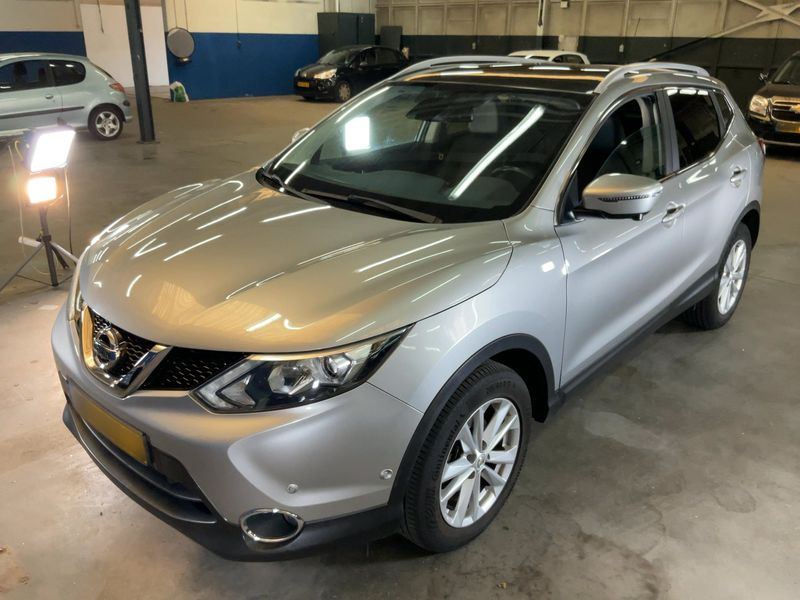 Nissan Qashqai 1.2 — 1/8