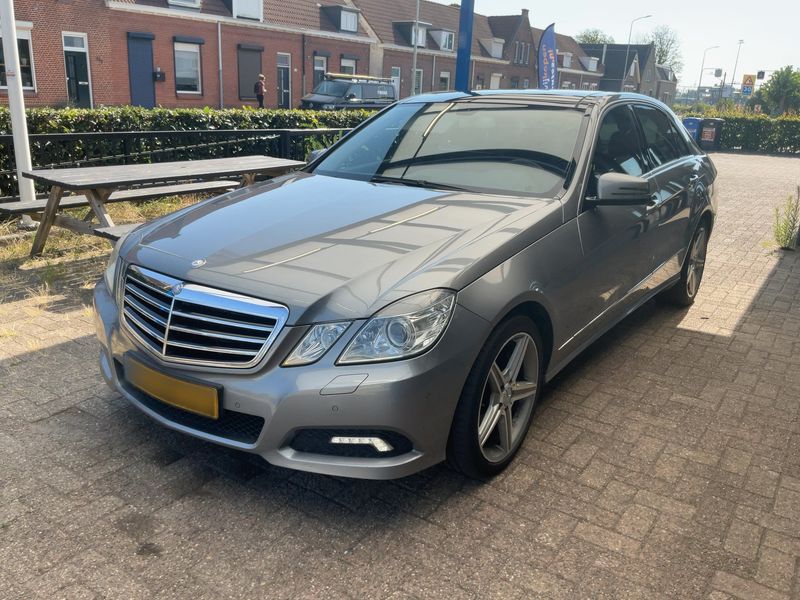 Mercedes-Benz E-Klasse E 350 CGI — 1/8