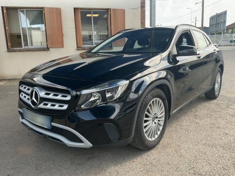 Mercedes-Benz GLA-Klasse GLA 180 — 1/8