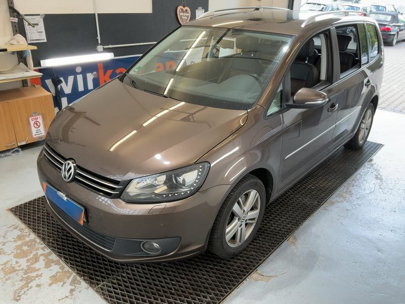 Volkswagen Touran 2.0 TDI — 1/8