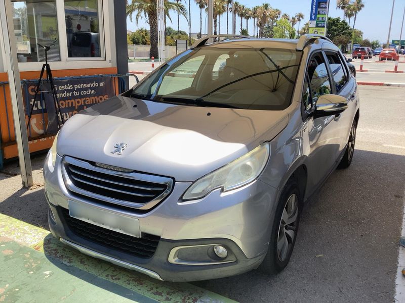 Peugeot 2008 1.6 Blue-HDi — 1/8