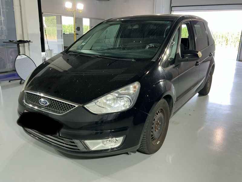 Ford Galaxy 2.0 TDCi — фото 1