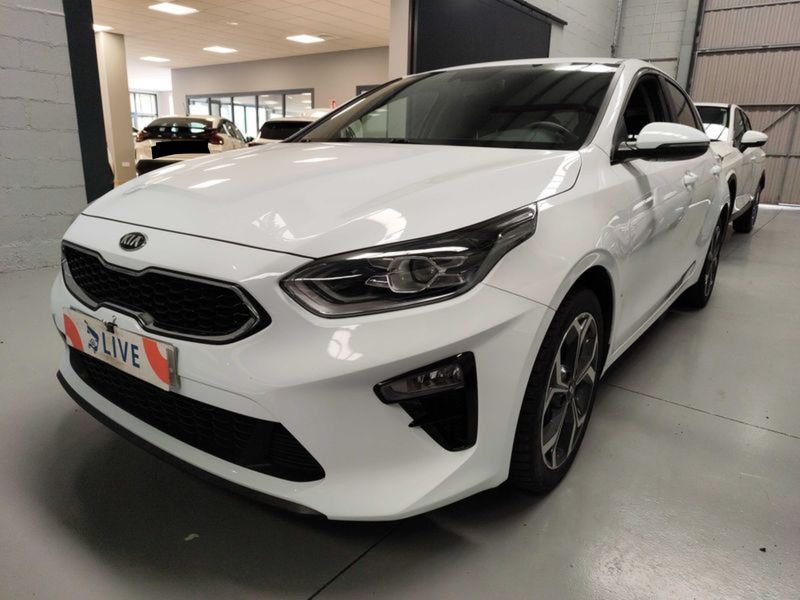 Kia cee'd 1.6 CRDi Mild-Hybrid — фото 1