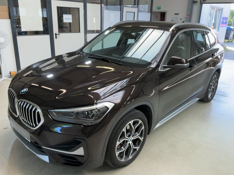 BMW X1 xDrive 25e — фото 1