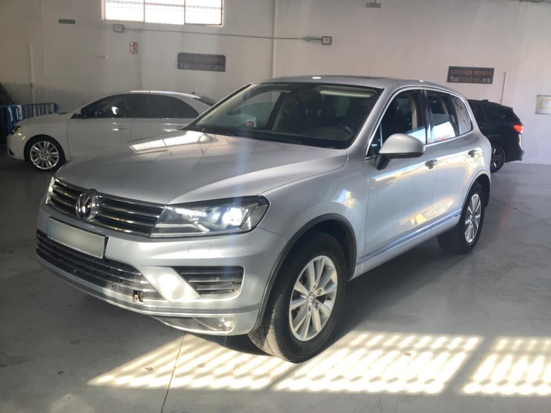 Volkswagen Touareg 3.0 V6 TDI — фото 1