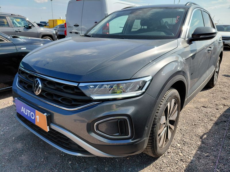 Volkswagen T-Roc 1.0 TSI — 1/8