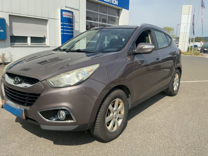 Hyundai ix35 2.0 CRDi — 1/8