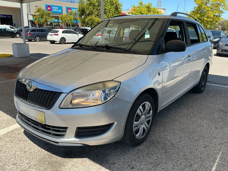 Skoda Fabia 1.2 — 1/8
