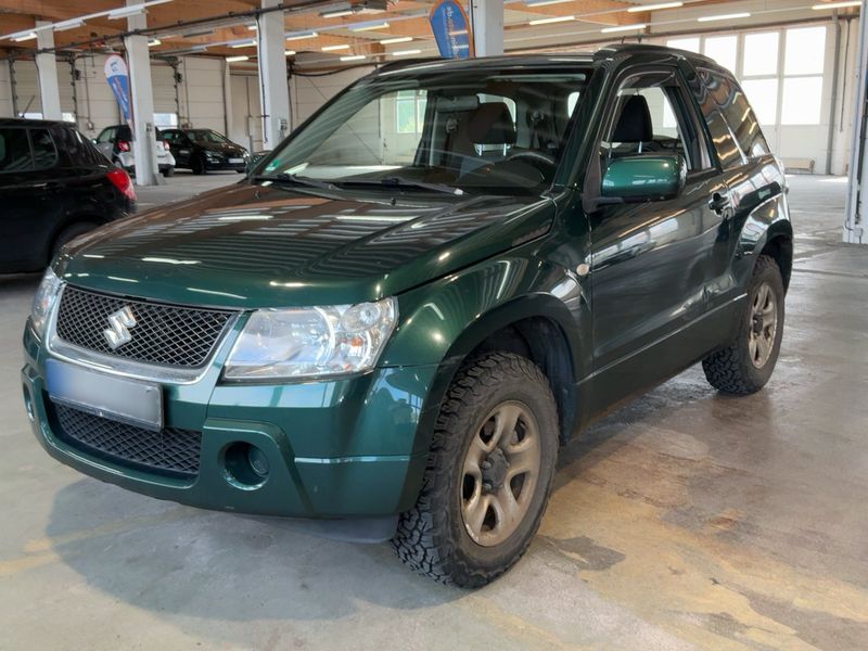 Suzuki Grand Vitara 1.6 — 1/8
