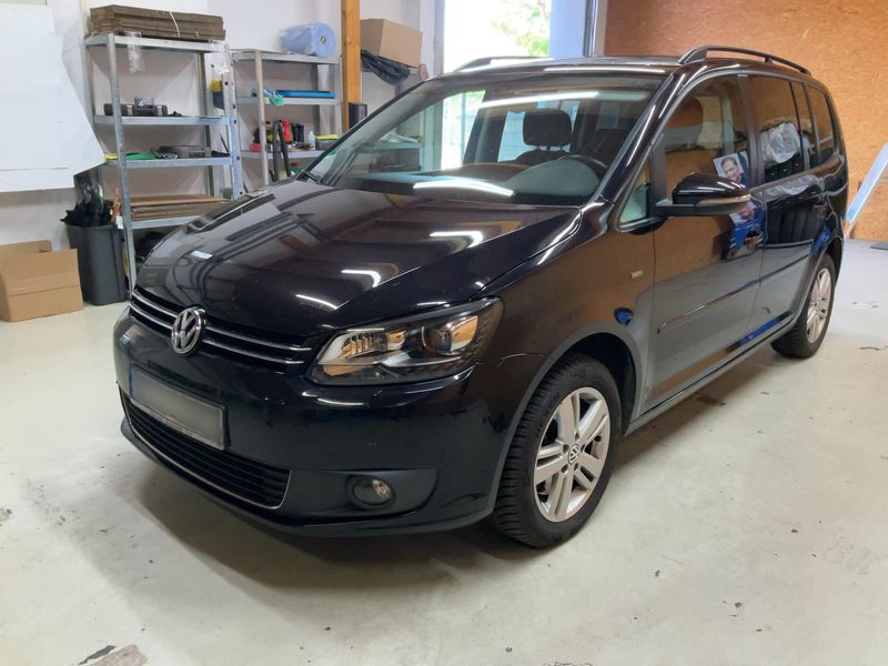 Volkswagen Touran 2.0 TDI — 1/8