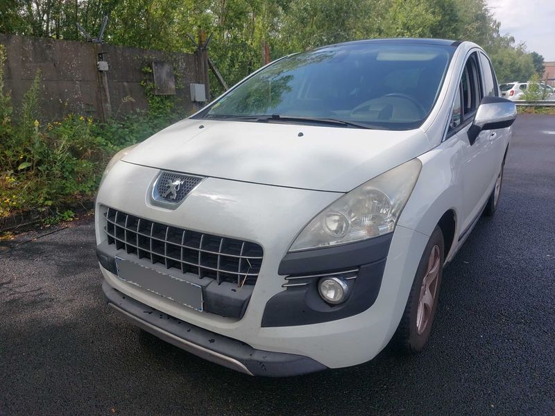 Peugeot 3008 1.6 HDi — 1/8