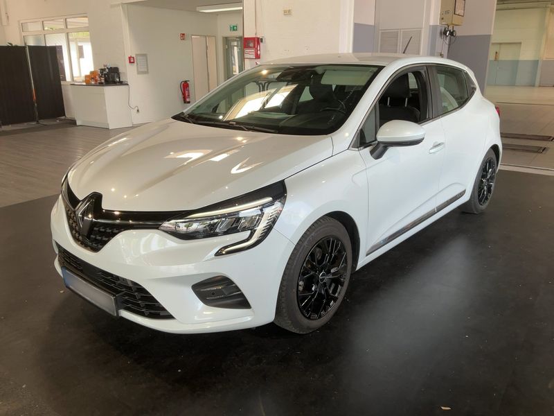Renault Clio 1.6 Hybrid E-Tech — фото 1