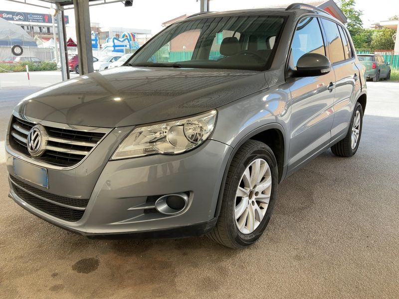 Volkswagen Tiguan 2.0 TDI — фото 1