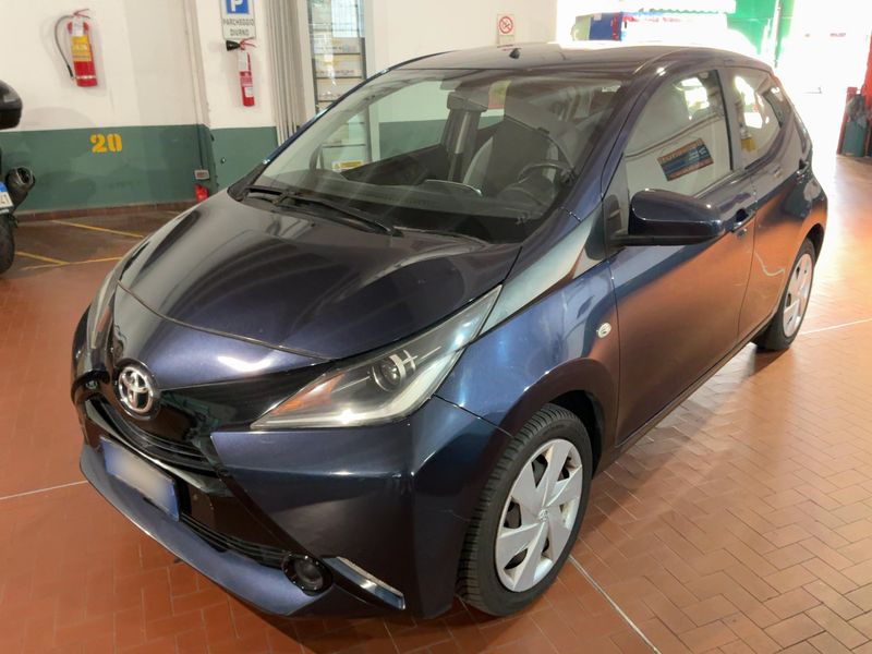 Toyota Aygo 1.0 — фото 1