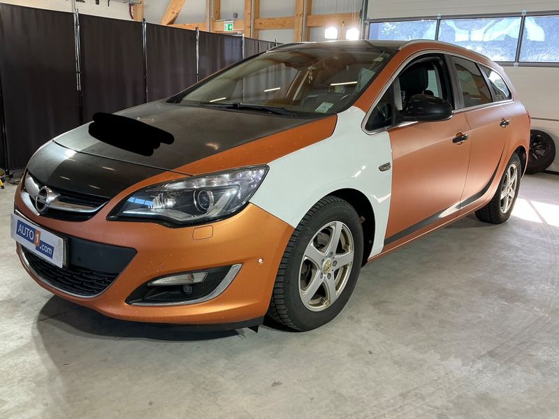 Opel Astra 1.6 CDTI DPF — 1/8