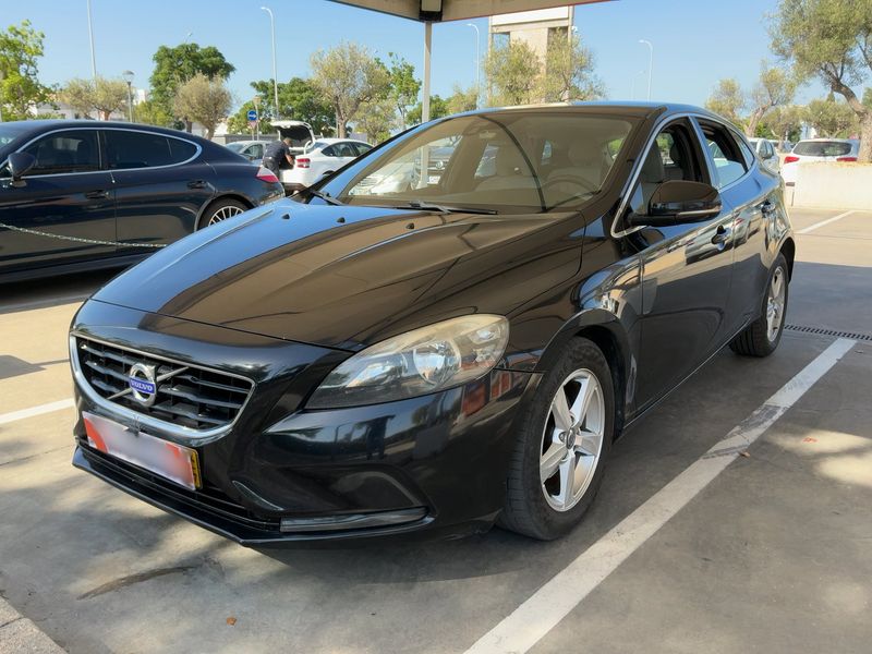 Volvo V40 1.6 D2 — 1/8