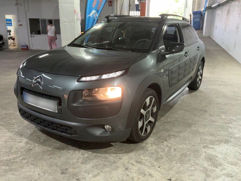 Citroen C4 Cactus 1.2 VTi — 1/8