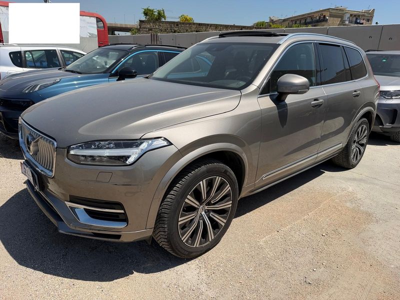 Volvo XC90 2.0 B5 Mild-Hybrid — 1/8