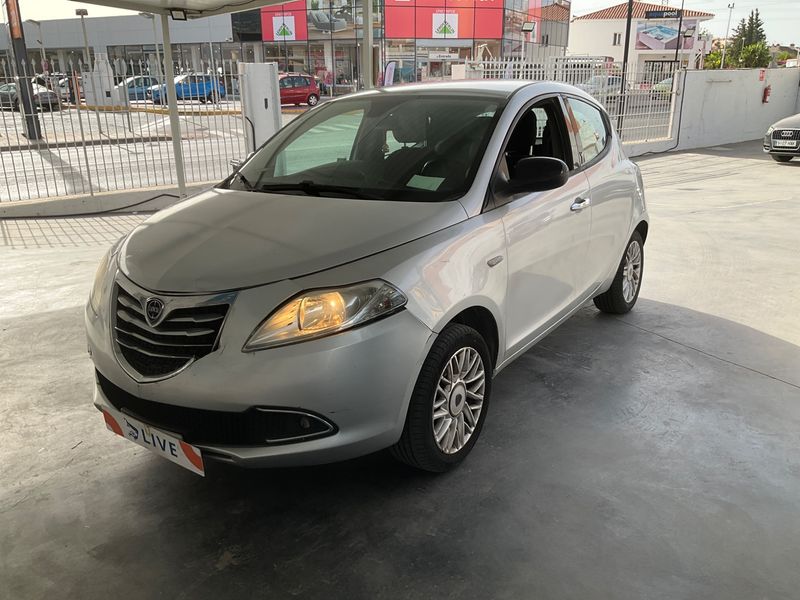 Lancia Ypsilon 1.3 JTD — 1/8