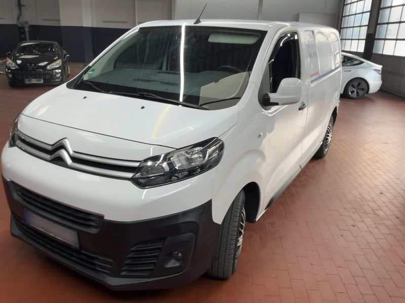 Citroen Jumpy 2.0 Blue-HDi — 1/8