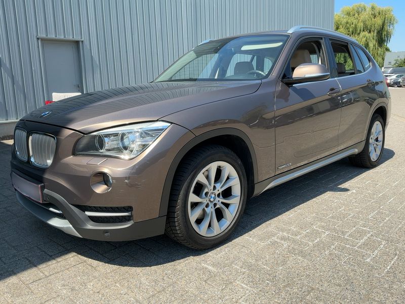 BMW X1 sDrive 20i — 1/8