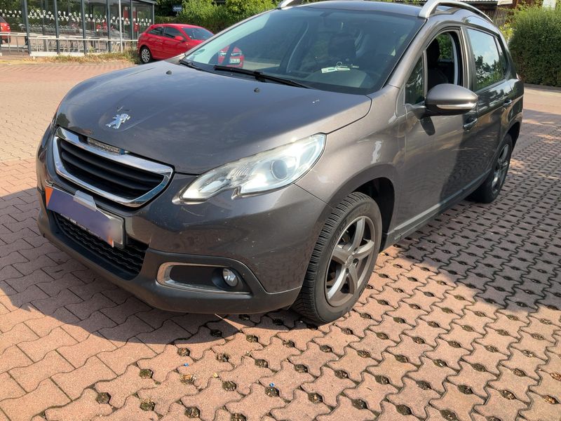 Peugeot 2008 1.6 e-HDi — 1/8